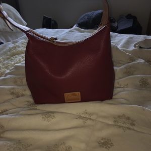 Dooney and Bourke leather purse - excellent condition no flaws